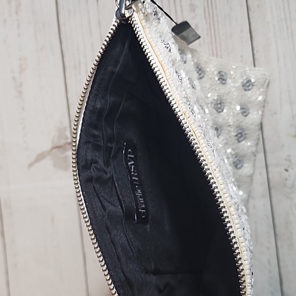 Charming Charlie RSVP Boho Beaded Clutch - NWT - Picture 6 of 10